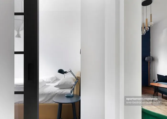 Viu Modern Retro Z Parkingiem *