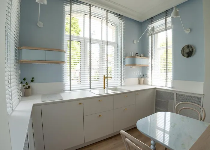 Viu Modern Retro Z Parkingiem